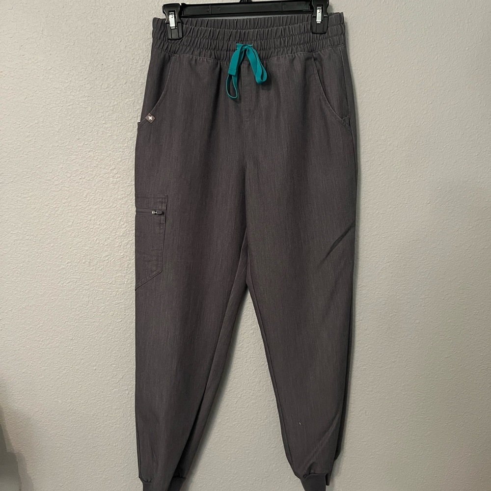 Figs Graphite Scrub Set - Technical Collection - image 2